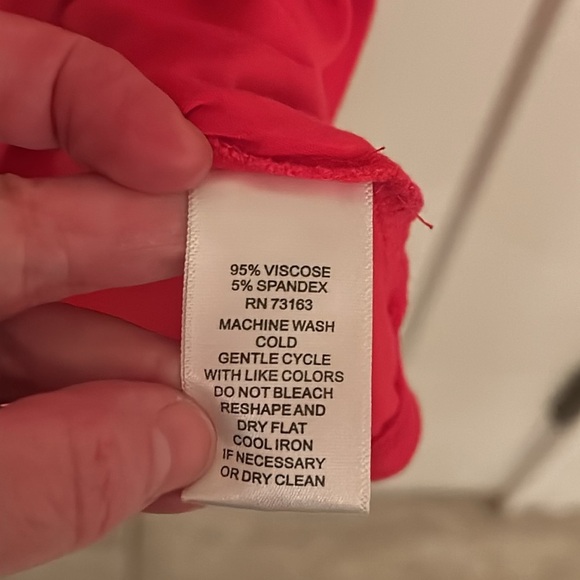 Cable & Gauge sexy button shoulder pink top, size M - Picture 4 of 5